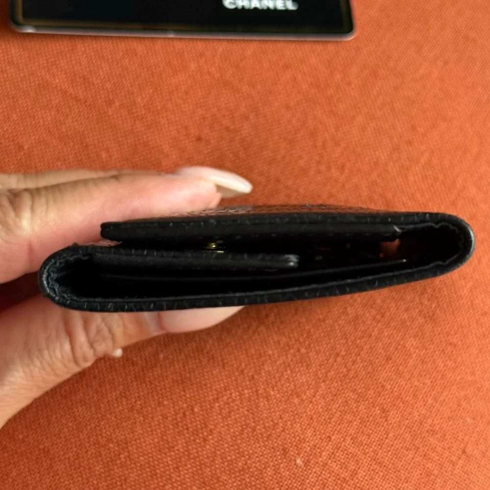 CHANEL 
Caviar Timeless CC 6 Key Holder Case Black - Picture 10 of 14